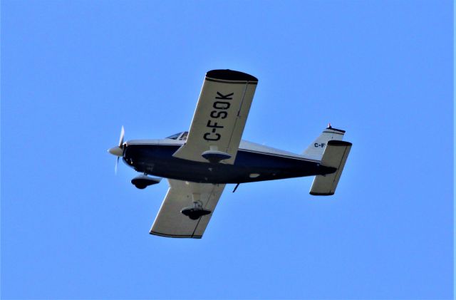 C-FSOK — - C-FSOK PIPER CHEROKEE PA-28-180 en vol au dessus de Lavaltrie QC.le 25-09-2021 à14:07