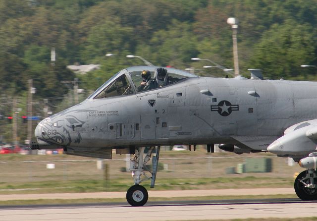 Fairchild-Republic Thunderbolt 2 (A10) - Capt. Chris Simpson of the 188th FW rolls down runway 25 at KFSM. This ones for you Chris.