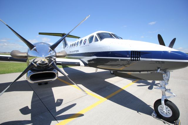 Beechcraft Super King Air 200 (N505AW)