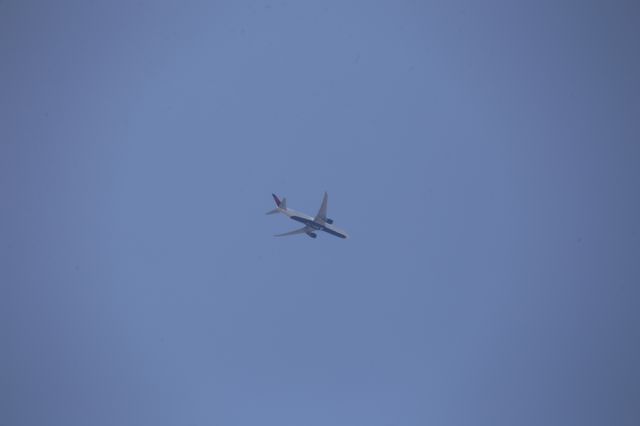 BOEING 767-400 —