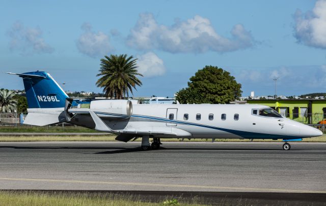 Learjet 60 (N296L)