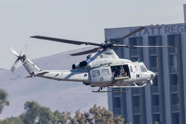 BELL UH-1Y (16-8952)