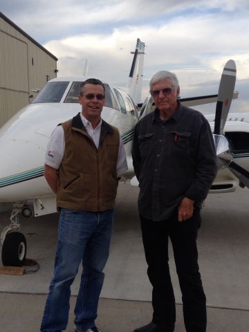 Beechcraft Duke (N500RS) - Yep thats me Ron Schmidt with Mr. Rutan himself!