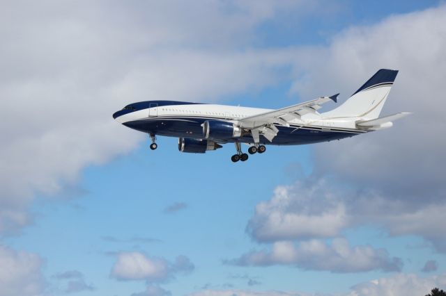 Airbus A310 (HZ-NSA) - Airbus A310 HZ-NSA on final approach to runway 33 at Bangor (Maine) International Airport.