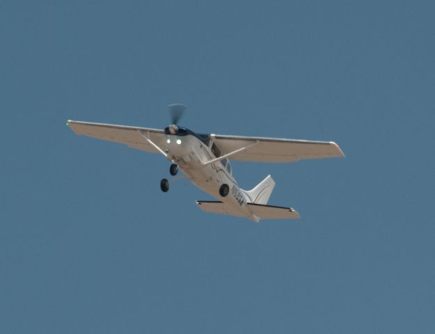 Cessna 402 (N168SA) - Aircraft on cross wind from 27 at Carson City