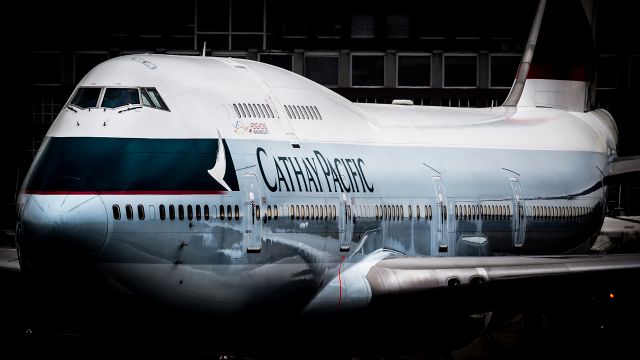 Boeing 747-400 (B-HKU)