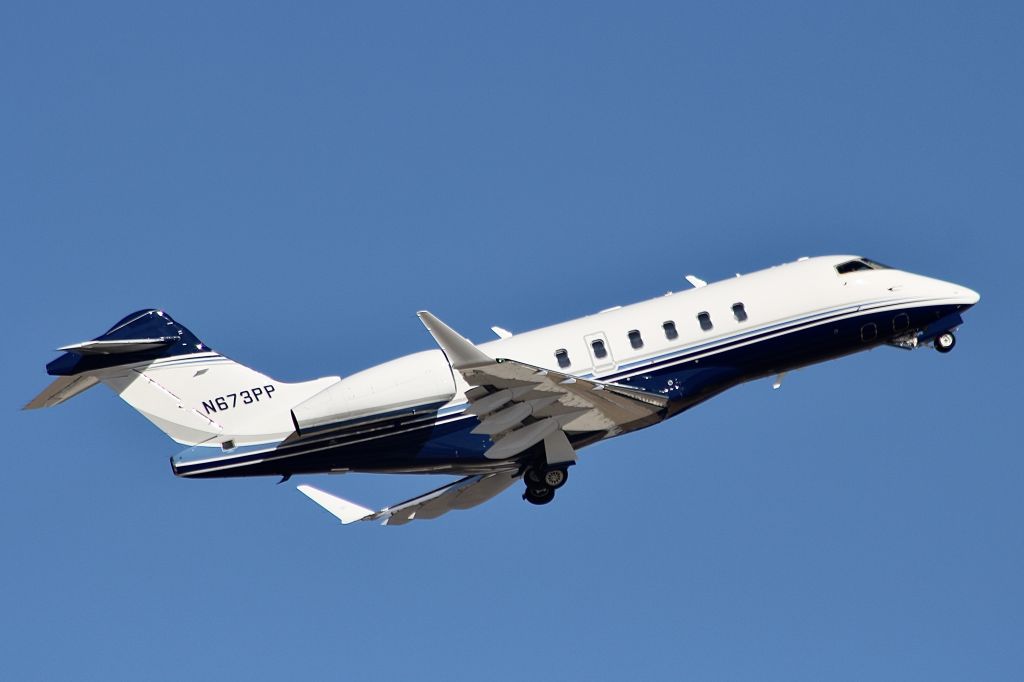 Bombardier Challenger 300 (N673PP) - 30JAN24