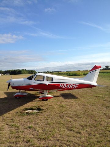 Piper Cherokee (N8491F)