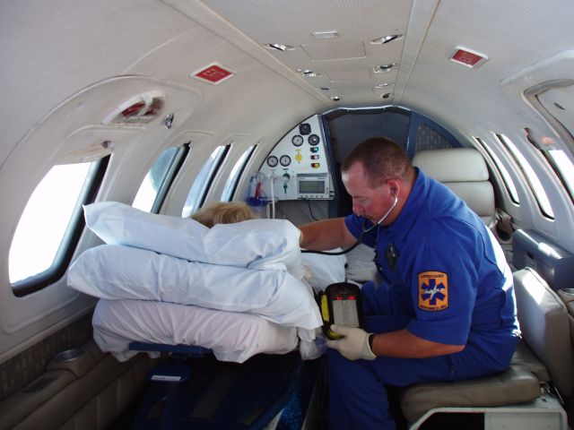 Cessna 500 Citation 1 — - Lifeguard Aeromed, Inc.  www.lgaeromed.com