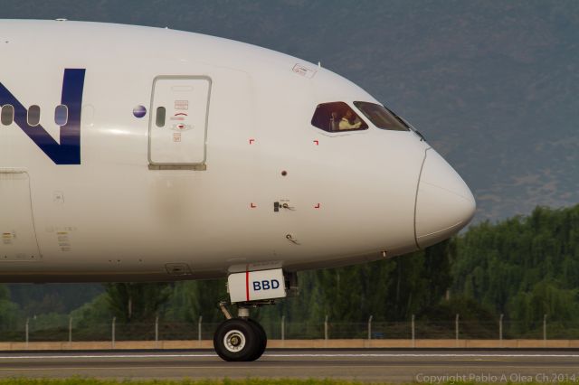 Boeing 787-8 (CC-BBD)