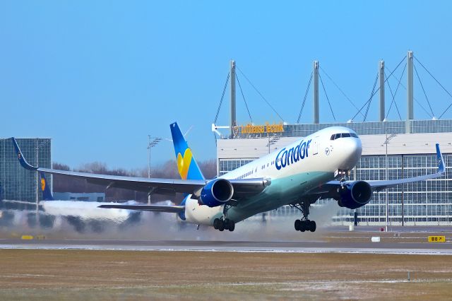 BOEING 767-300 (D-ABUF)