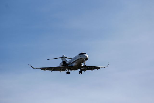 Canadair Challenger 350 (N788QS) - N788QS landing runway 35 at Augusta Regional Airport during the Masters Golf Tournament 2017 in Augusta, GA. There was an aircraft on the runway preparing to takeoff when N788QS was about to land. It rolled left then right  then left to buy some time for the aircraft on the runway to takeoff. Pretty neat to see.