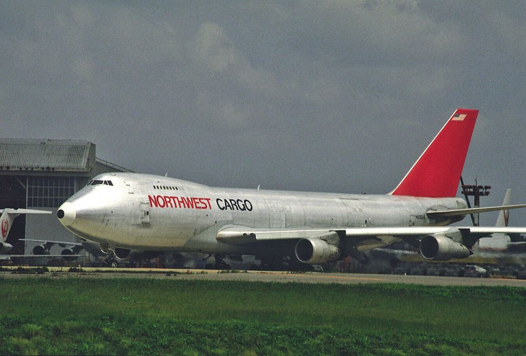 Boeing 747-200 (N630US) - Departure at Narita Intl Airport Rwy34 on 1987/09/12