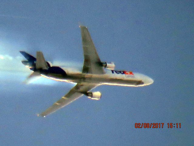 Boeing MD-11 (N572FE)