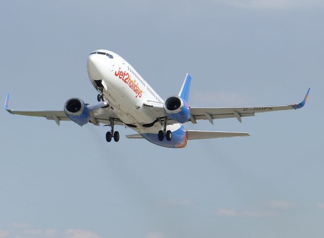 BOEING 737-300 (G-GDFK) - Date 27/04/15 c/n 28572