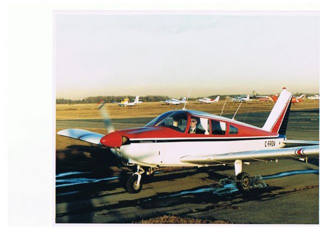 Piper Cherokee (C-FPOV) - Taxiing to hangar after local sightseeing flight with John Turner.