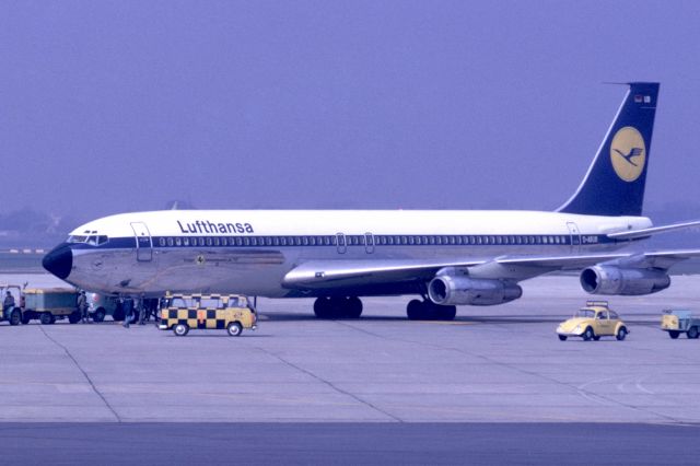 Boeing 707-300 (D-ABUB) - April 1969 at Düsseldorf (EDDL)