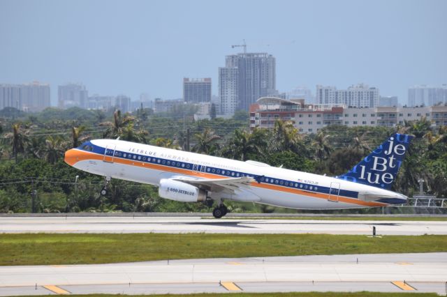 Airbus A320 (N763JB) - JetBlues RetroJet departing FLL from Rnwy 10R on 6-23-17