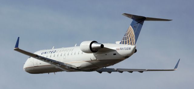 Canadair Regional Jet CRJ-200 (N975SW) - Departing from 17R.