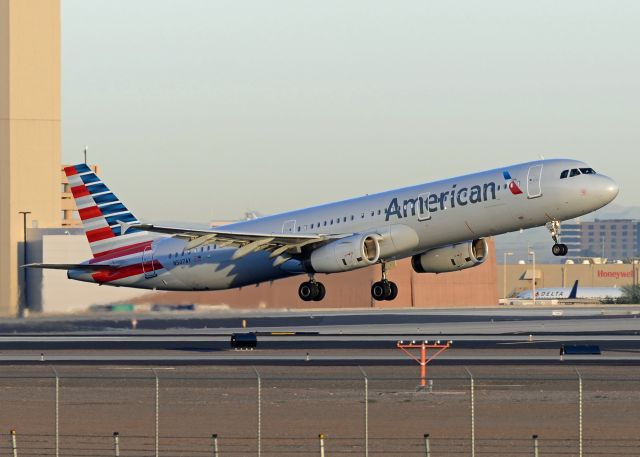 Airbus A321 (N507AY)