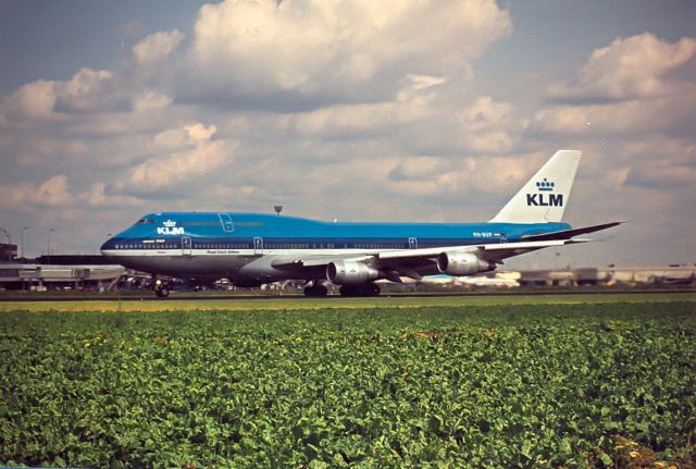 Boeing 747-200 (PH-BUP) - KLM B747-206B cn22376 jul82; Converted jr85 to KLM B747-206B(M)(SUD) N1295E; Re-registered to PH-BUP 30jan91