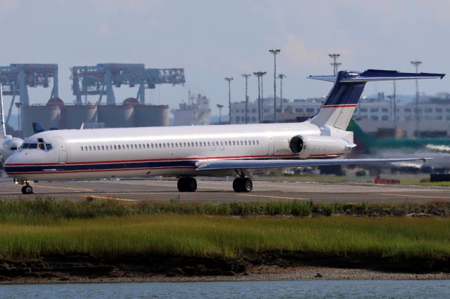 McDonnell Douglas MD-81 (N682RW) - Olympia Aviation departing Boston chartering the Detroit Tigers who played the Red Sox. 