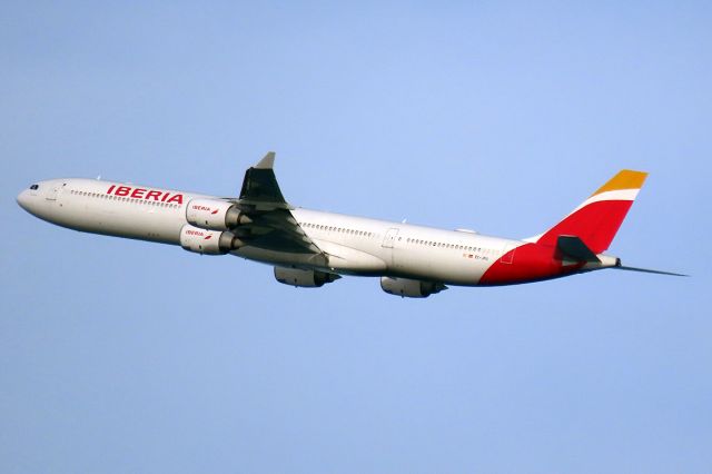 Airbus A340-600 (EC-JPU)