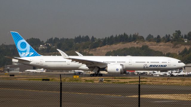 BOEING 777-9 (N779XY)