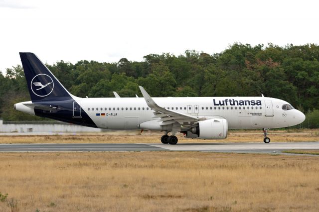 Airbus A320neo (D-AIJA)