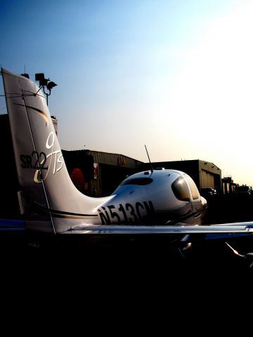 Cirrus SR-22 (N513CM)