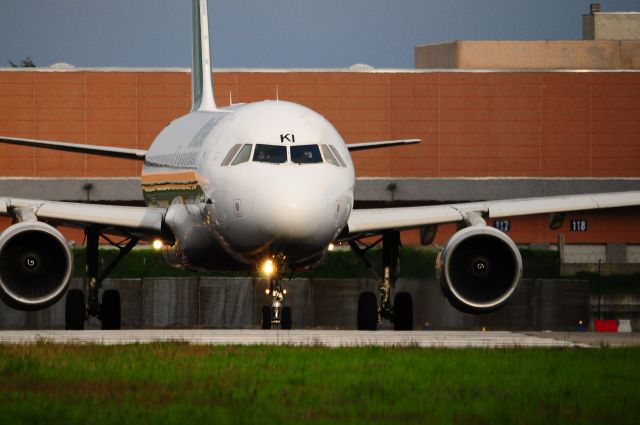 Airbus A320 (I-BIKI)