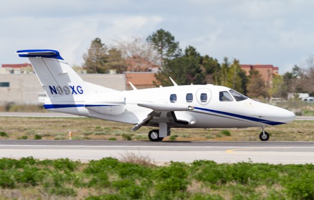 Eclipse 500 (N99XG)