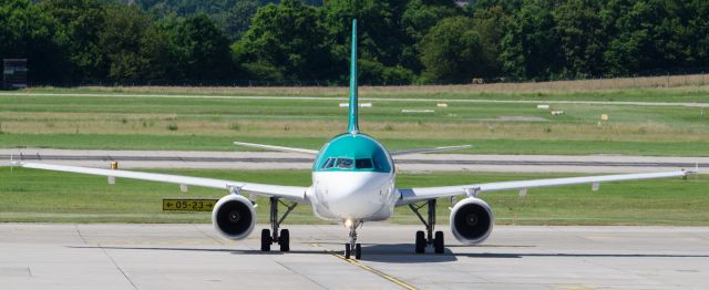 Airbus A320 (EI-DEH)