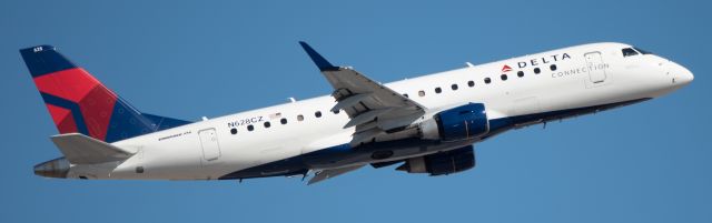 Embraer 170/175 (N628CZ) - 10-19-2018