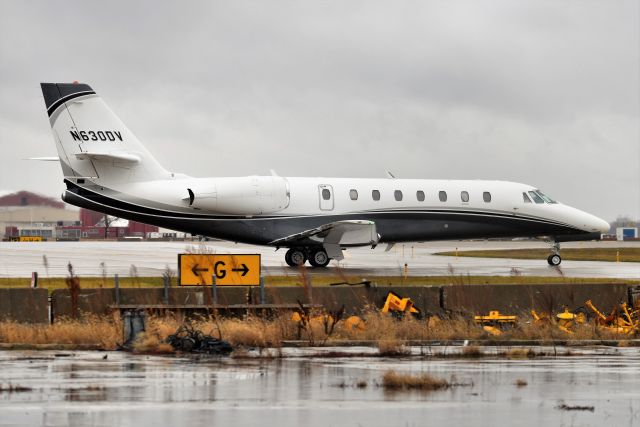 Cessna Citation Sovereign (N630DV) - Sovereign owned by Janus Air. Taxiing on 12-30-20