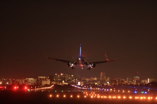 Airbus A321 (JA150A) - December 25th 2020:HND-HKD.