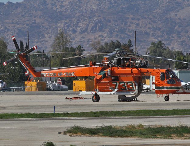 Sikorsky CH-54 Tarhe (N176AC) - Just landed at the Van Nuys Airport.