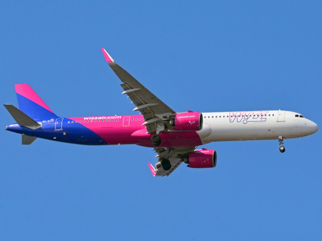 Airbus A321neo (9H-WAG)