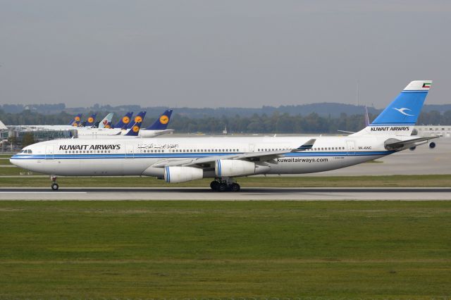 Airbus A340-300 (9K-ANC)