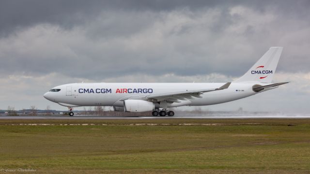 Airbus A330-200 (OO-CMA)