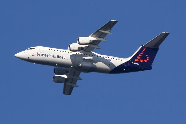de Havilland Dash 8-400 (OO-DWG)