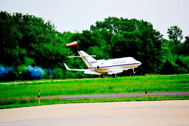 Hawker 800 (N108DD)