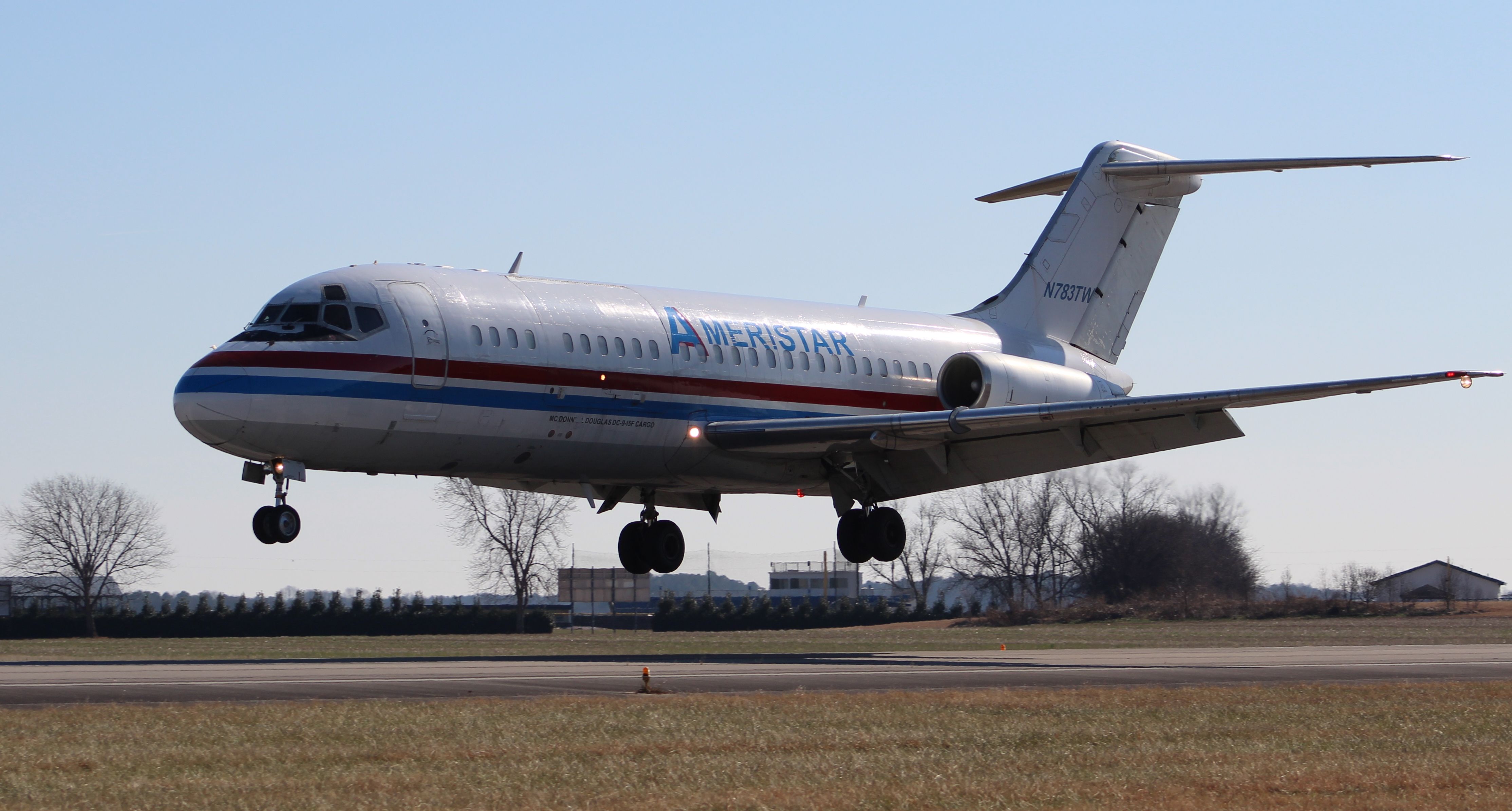 Douglas DC-9-10 (N783TW) - An Ameristar Jet Charter McDonnell Douglas DC-9-15F arriving Runway 36 at Pryor Field Regional Airport, Decatur, AL, around Noon on January 5, 2018.  