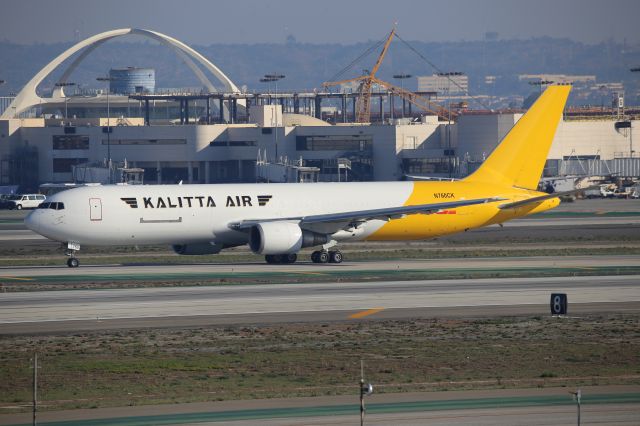 BOEING 767-300 (N760CK)