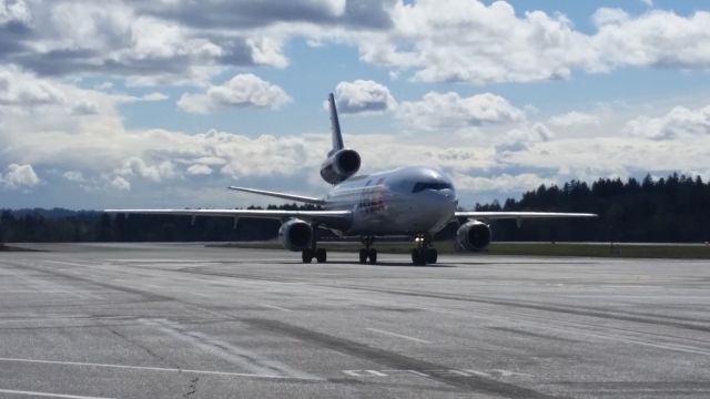 McDonnell Douglas DC-10 (N316FE) - TAXI BACK AFTER SURVEY