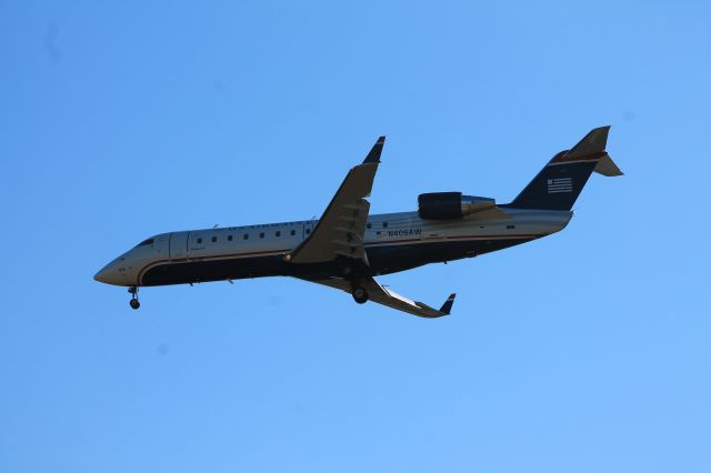 Canadair Regional Jet CRJ-200 (N406AW) - Air Wisconsin flight 3784 on final for runway 6 from Reagan National.