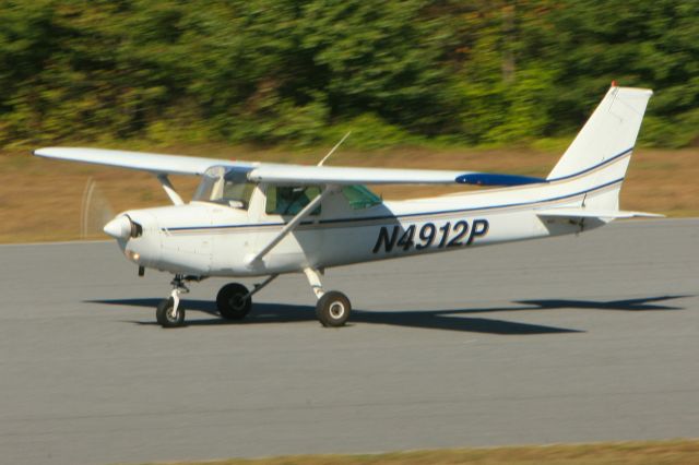 Cessna 152 (N4912P)