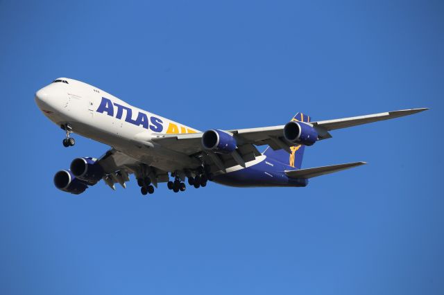 BOEING 747-8 (N854GT)