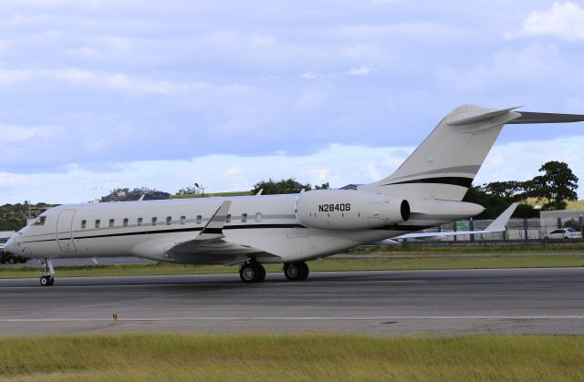 Bombardier Global Express (N284DS)