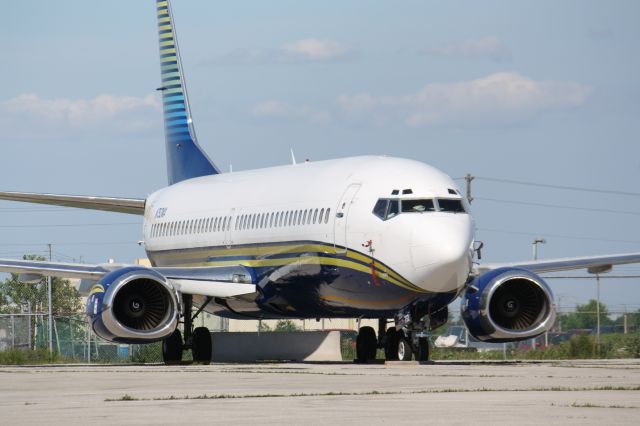 — — - Untitled B737,Looks nice in the sun,Lester B. Pearson Airport.CYYZ/YYZ